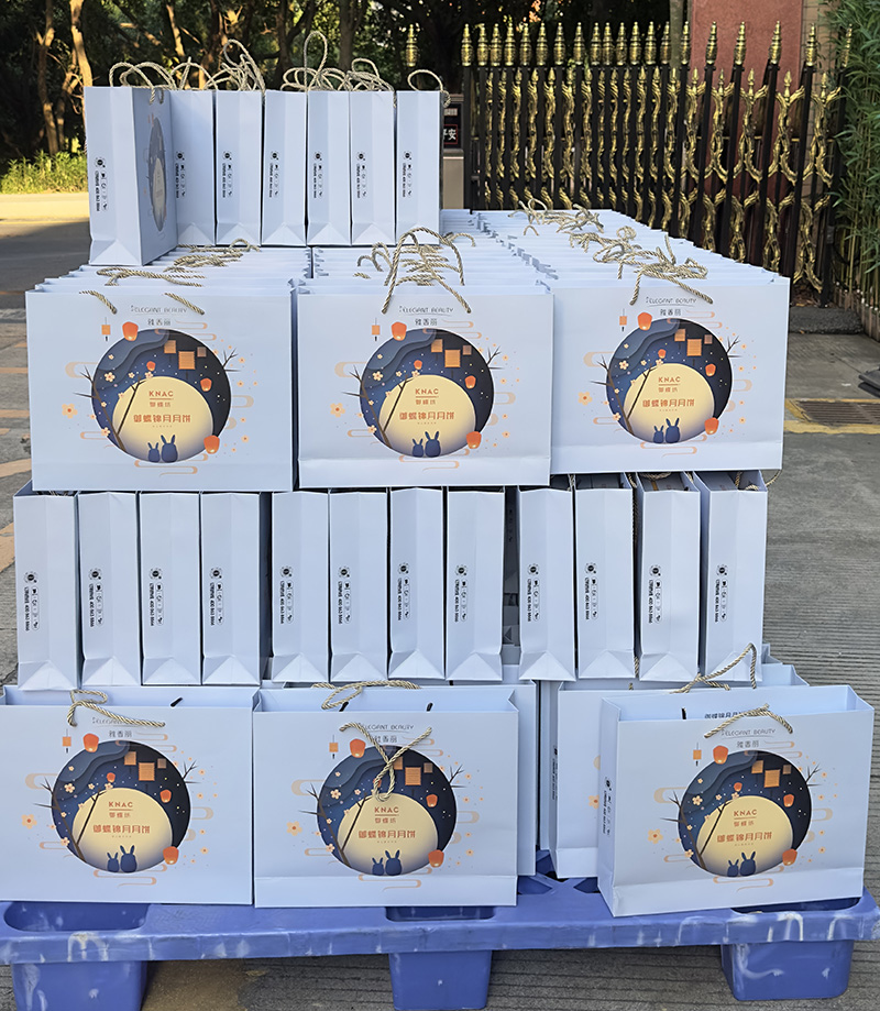 桂花飄香迎國慶,中秋賞月萬事圓。手机看片在线化妝用品（深圳）有限公司同心慶中秋迎國慶！！